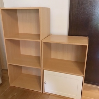 カラーボックス2つと上置き