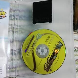 ゲームキューブ コントローラー2個 ソフト5個セットの画像