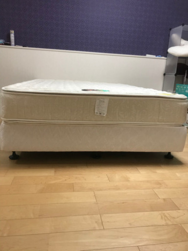 ダブルベッド　使用期間1か月未満　取り引き決定！受付中止