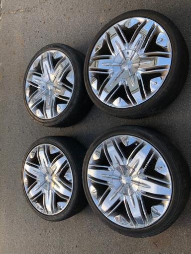 ハイエースホイール