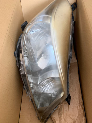 ヴィッツ　ライト右側　値段相談可