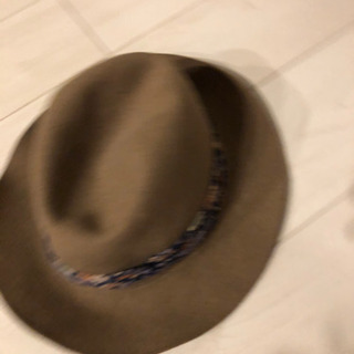 花柄ハットの画像