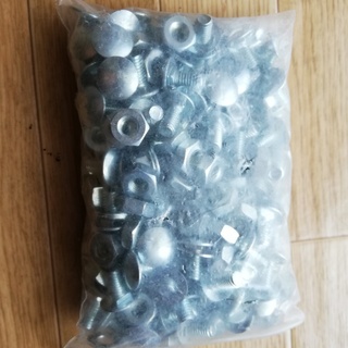 鉄製棚　スチル棚の固定用ネジ（ボルトとナットとワッシャー）（未使用）