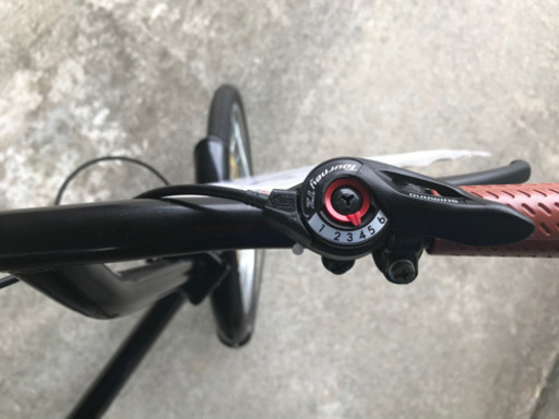 新品未使用品 折りたたみ自転車 6段変速