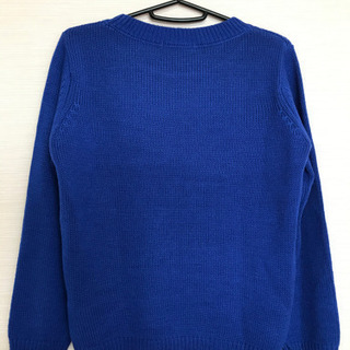 【新品未使用】春物　薄手セーター　ケーブルニットの画像