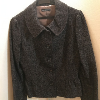 スカートスーツ３着の画像