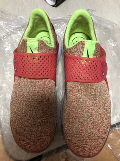 ナイキ　スニーカー