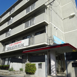 【大阪市東淀川区／摂津市】グループホーム　勤務地は選べます。無資格可！未経験可！安定の介護です！の画像