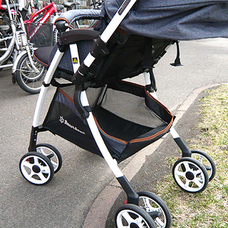 札幌【A型 ベビーカー 両対面式ハンドル 西松屋】折りたたみ可能 1か月