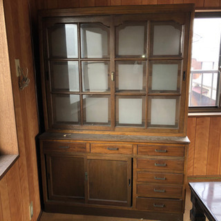60年ほど前に受注生産した本棚の画像