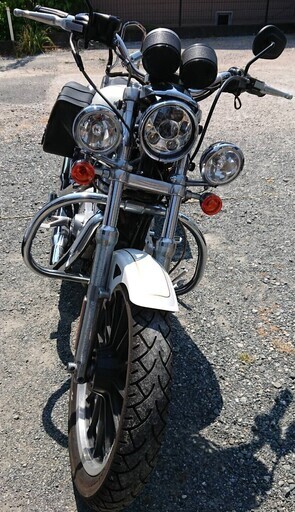 ハーレーダビッドソン　早い人順で　883L-I　ホワイト　セル一発　　　カスタム多数　改造部品多数