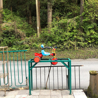 ミッキーマウス三輪車　2,200円（税込）