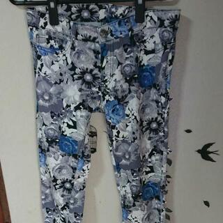 花柄パンツ Lサイズ 細身 美品
