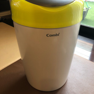 転売不可で。combiおむつポット　スペアカセット付