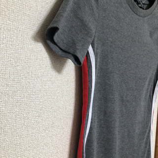 洋服のまとめ売りの画像