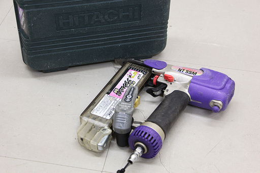 HITACHI 日立工機 常圧 55mm 仕上釘打機 NT55M 工具 作業 現場 大工道具(D3528asxY)