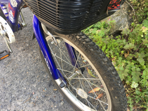 105.キッズ向け自転車18インチ（スポーツタイプ）