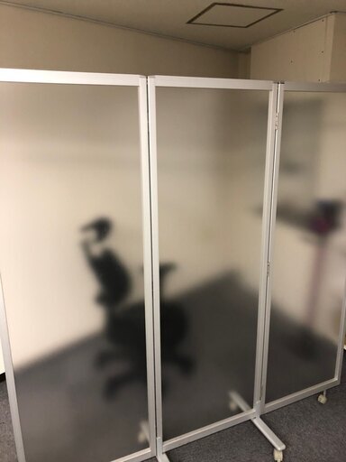 パーテーション　オフィス家具