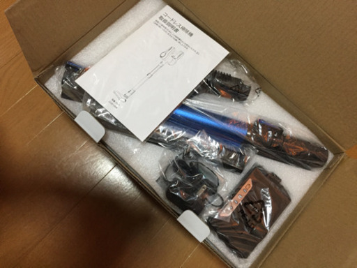 【新品未使用】コードレス掃除機 10kpa モーターヘッド搭載 伸縮型パイプ LEDランプ付き スティッククリーナー 35分間連続稼働