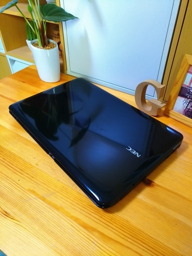corei5のメモリ8Gで超高性能★　大容量500G！　光沢クリスタルブラックがかっこいい★　最新Windows10　64Bit！　　ＮＥＣ　Lavie　大画面15.6インチ　テンキー内蔵　高級感　 　ノートパソコン　無線LAN　Wi-Fi対応　DVDドライブ