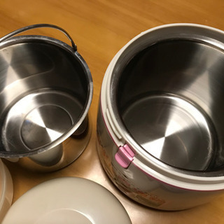 保温鍋の画像