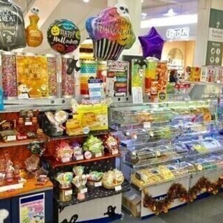 ＼未経験の方も大歓迎／美味しいお菓子の販売♪シフトも柔軟に対応し...