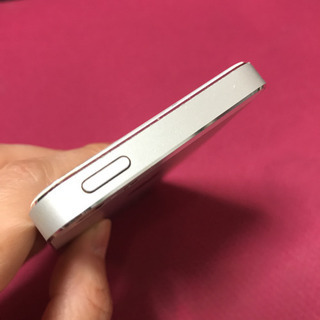 iPhone5 本体 64GB 動作不良なし　バッテリー消耗品の画像