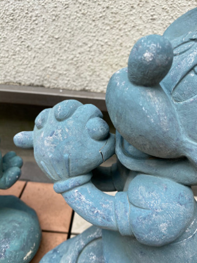 ミッキーマウス、ミニーマウス　ガーデンスタチュー