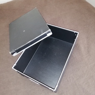 硬質パルプボックス