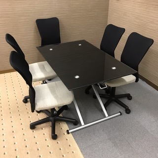 値下げしました！比較的綺麗なメッシュ椅子が５脚あります。直接引き取れる方限定でお願いします。の画像