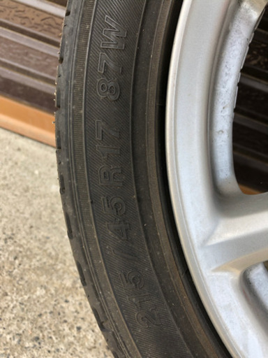 トヨタ　215/45r17 最終値引き