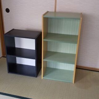 カラーボックス 2段と3段をセットで 【無料】お譲りいたします
