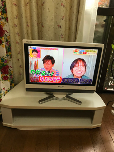 テレビ　AQUOS20型　2009年製