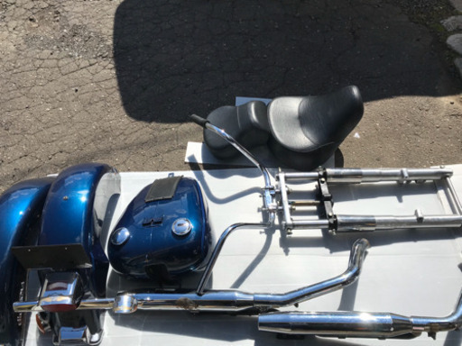 ハーレーダビットソン　ヘリテイジクラシック　純正パーツ　６点まとめ売り