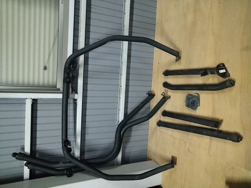 RX-7　FC3S　スチール製6点式ロールバー　メーカー不明