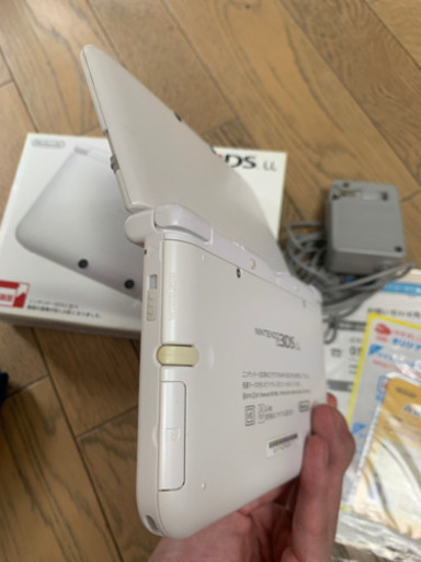 【美品中古】ニンテンドー3DS LL ホワイト