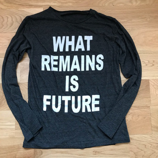 ？メーカー不明　長袖Tシャツ