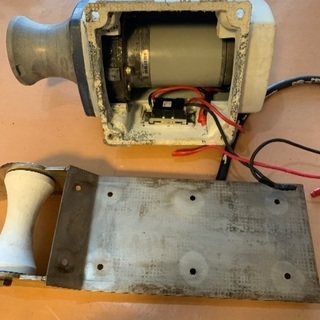 ボート用アンカーウインチ12v、アンカーローラー、の画像
