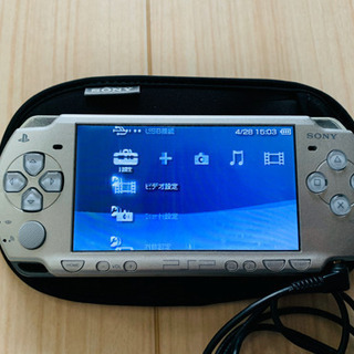 【取引終了】PSP・本体・入れ物・充電器【中古】の画像