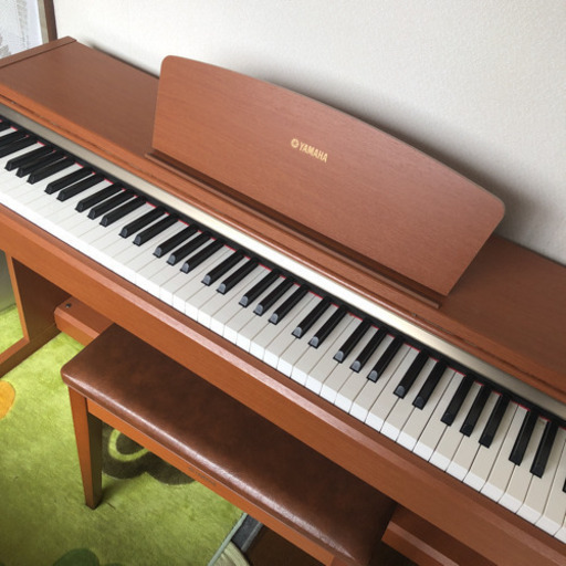 YAMAHA 電子ピアノ