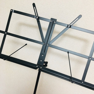 未使用の譜面台　折りたためるタイプ！の画像