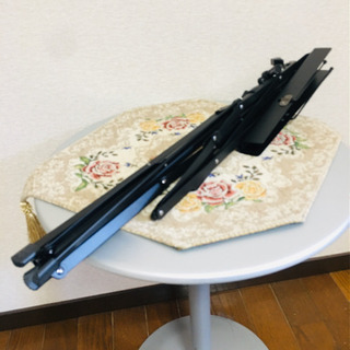 未使用の譜面台　折りたためるタイプ！の画像