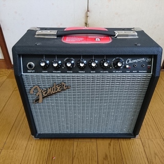 フェンダーのギターアンプ（練習用・小規模ライブ用）を8,000円...