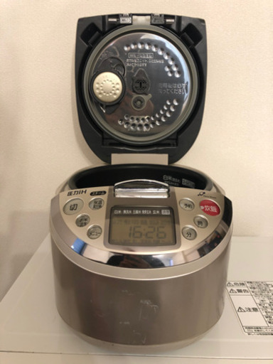 受渡決定済★　圧力IH炊飯器5.5合（打ち込み鉄釜）　RZ-GV100J
