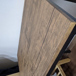 salut!(サリュ)のテーブルとチェアをセットでお譲りします。の画像