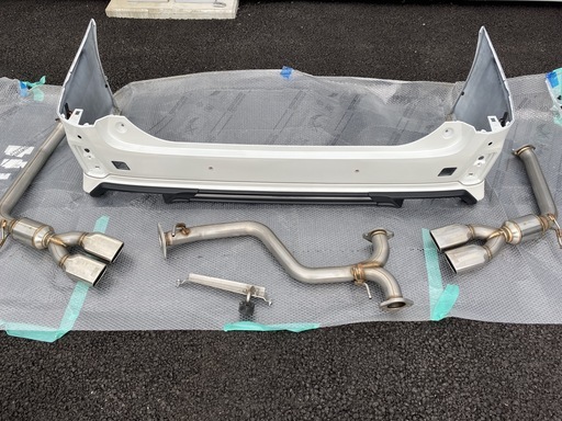 30 アルファード ヴェルファイア TRD リアバンパースポイラー ＆ 4本出し ハイレスポンスマフラー ★ 2.5L HV用 070 パール