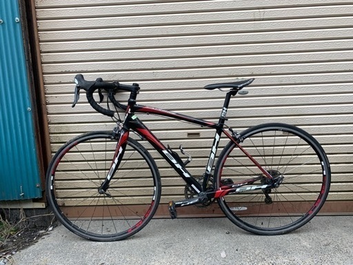 BH　ZAPHIRE105　スペインのメーカー　年式2013 サイズ470　中古ロードバイク！