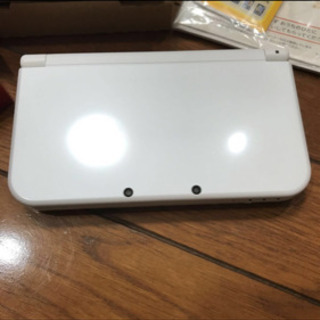 ニンテンドー3DS LLの画像