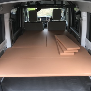 荷積み・車中泊用ベッド（エブリィ・軽バン）の画像