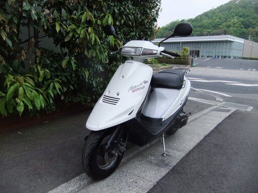 スズキ　アドレスV100　実動中古美車　タイヤ前後バリ山　バッテリー新品、駆動系新品　書類有